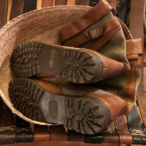 Vintage 80’s Banana Republic Safari 8-1/2 Leather